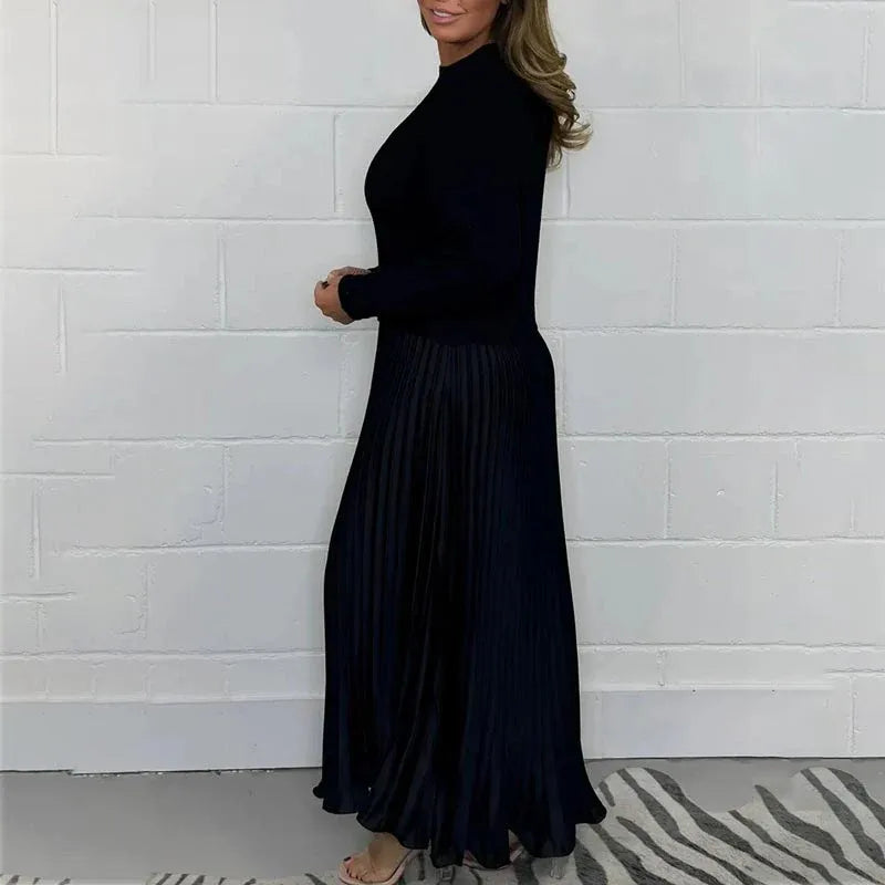 Camilla™ | Elegant Maxi Dress with Knitted Bodice and Pleated Skirt