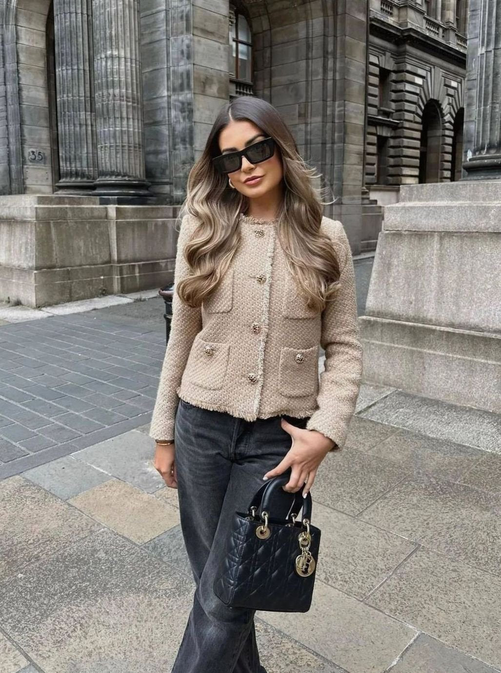 Helen | Refined Cropped Jacket with Decorative Buttons